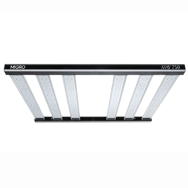 The MIGRO ARAY 750 has large heatsinks to ensure the LEDs run cool for good heat dissipation and long lifespan of the LEDs